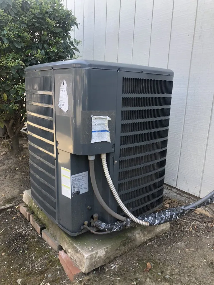 Emergency outlet and switch repair service in Arden-Arcade, CA - Hello HVAC
