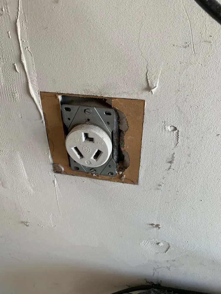 Certified electrician providing wiring installation in ,