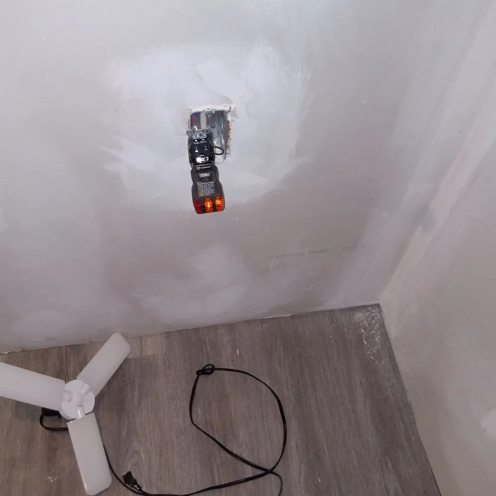 Slide of Henderson & Sond