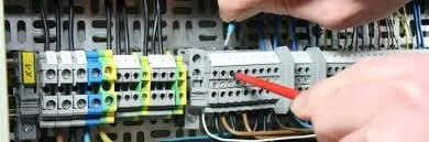 Henfield Electric Logo