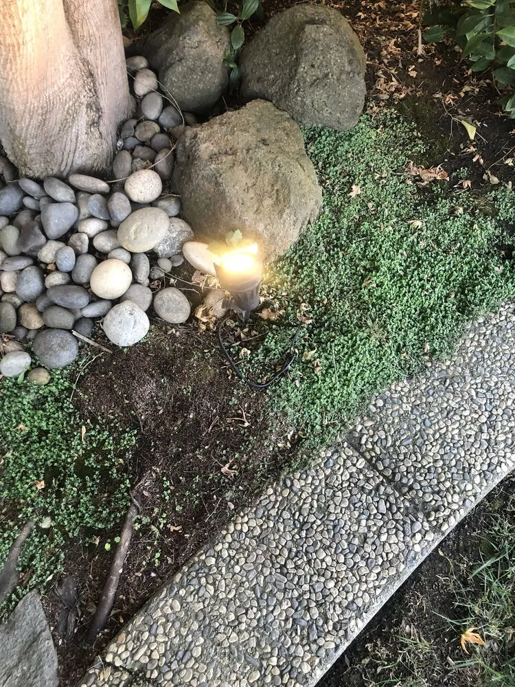 Slide of Henn Electric