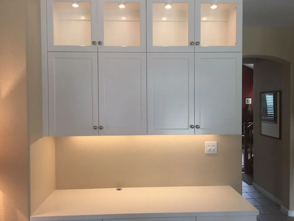 Slide of Henn Electric