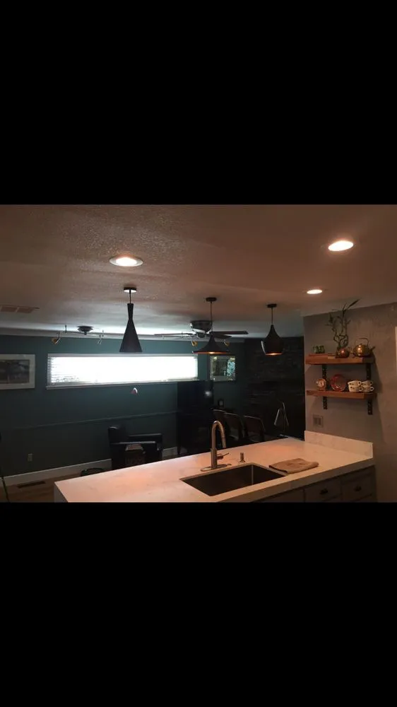 Slide of Henn Electric