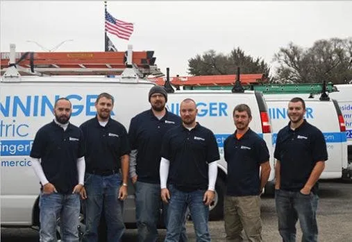 Henninger Electric Logo