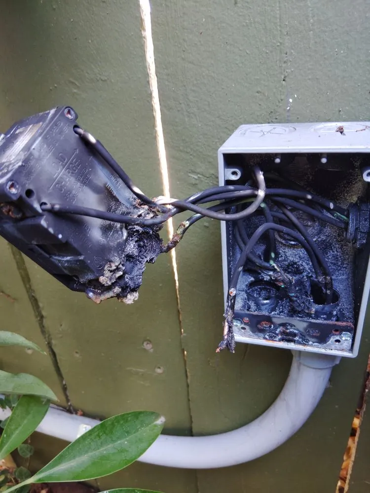 Professional electrician providing lighting installation in , 