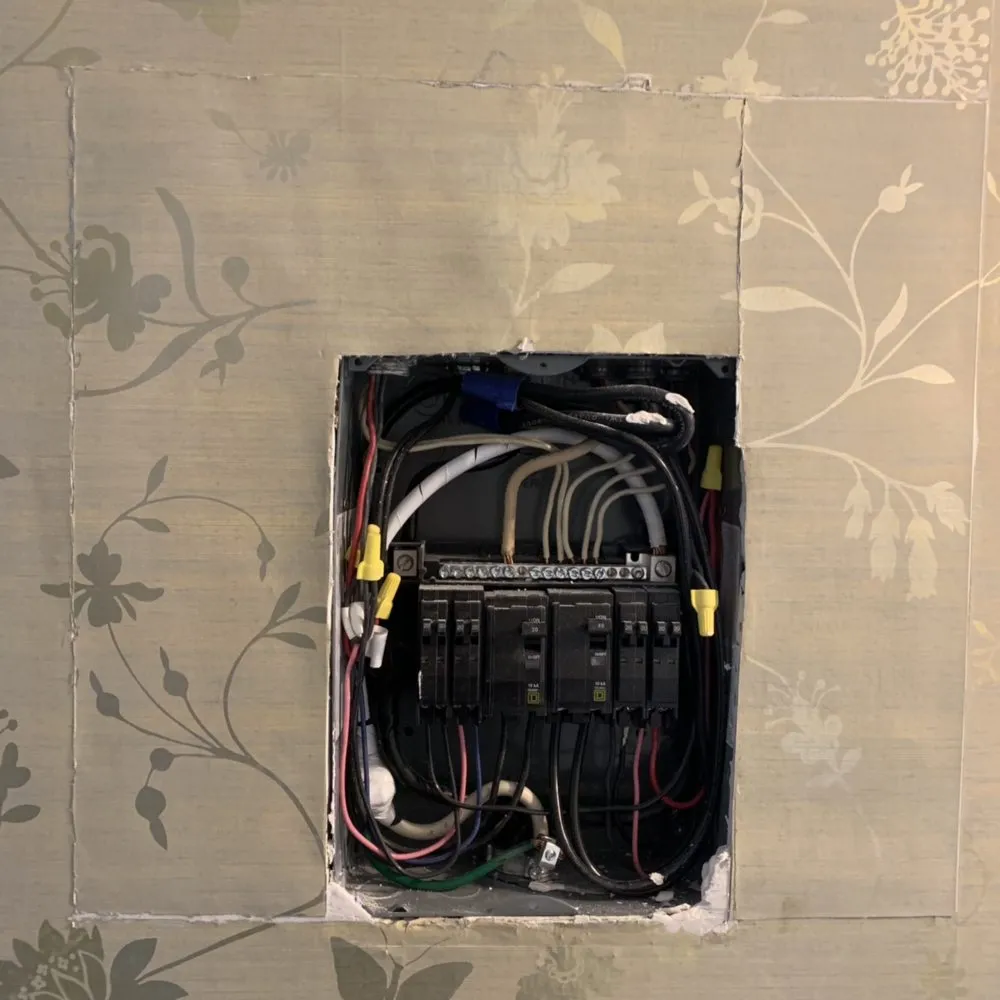 Reliable electrical repair in Downey, CA by Henry's Electric Service