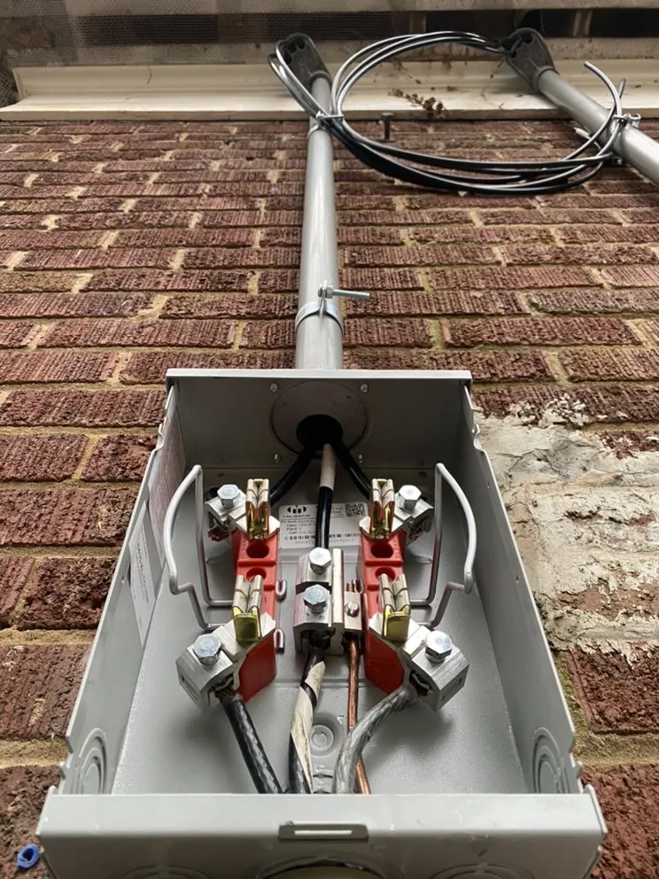 Slide of Heredia Electric