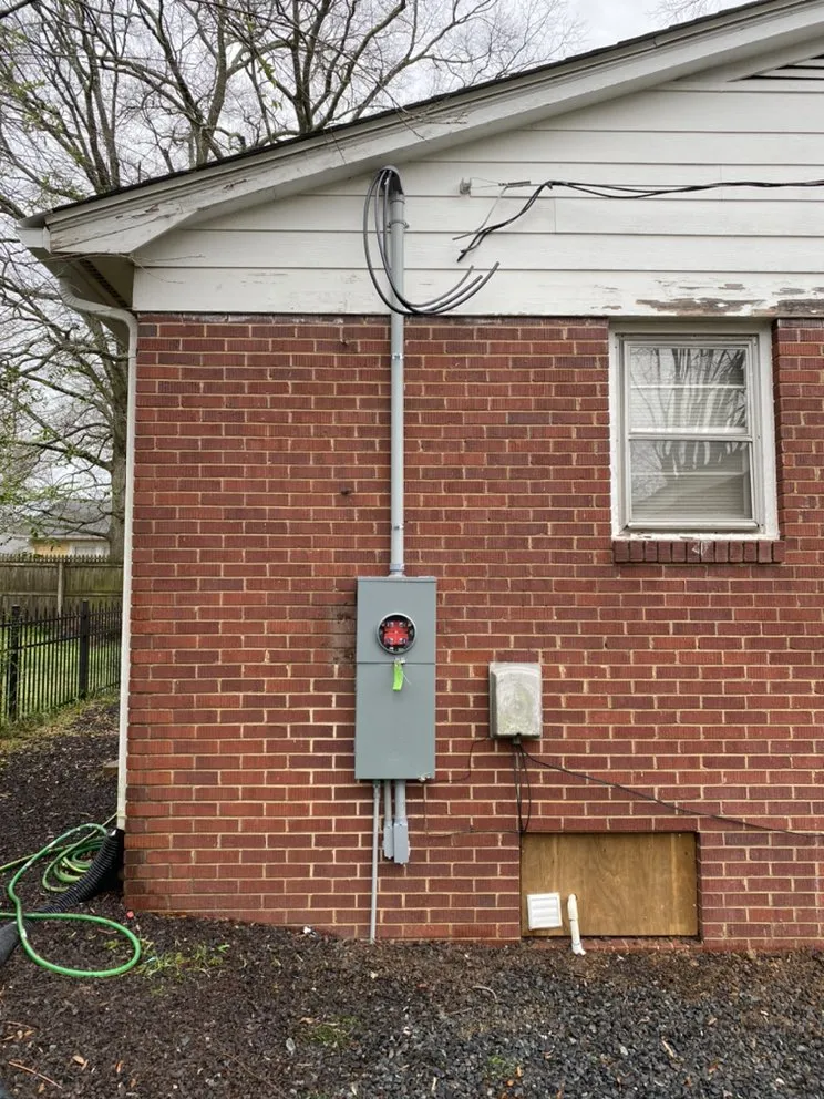 Slide of Heredia Electric