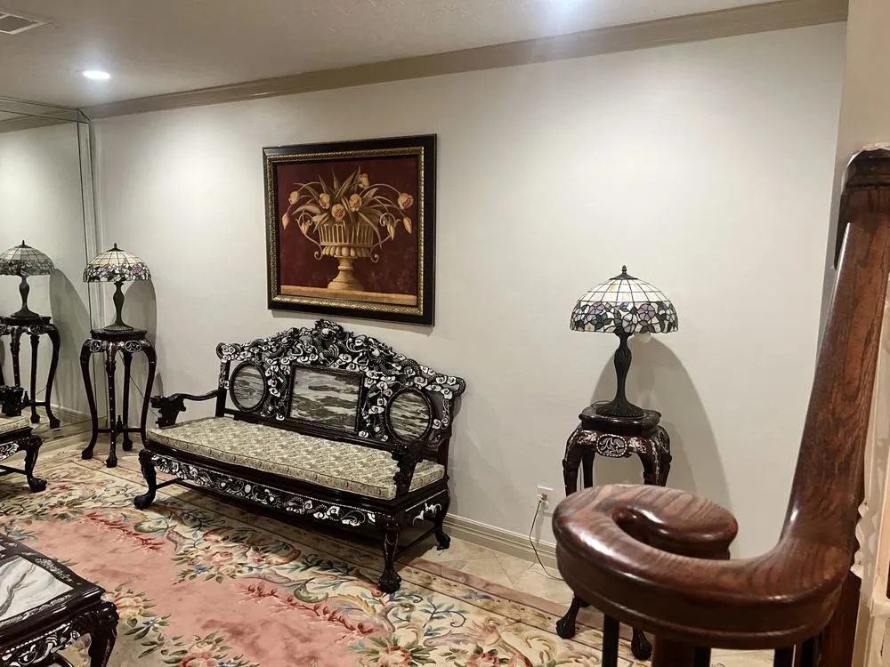 Slide of Hernandez Classy