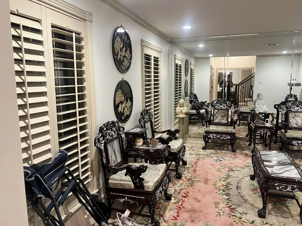 Slide of Hernandez Classy