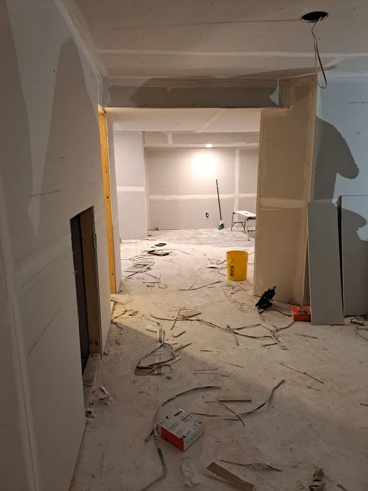 Slide of Hernandez Construction Do It All