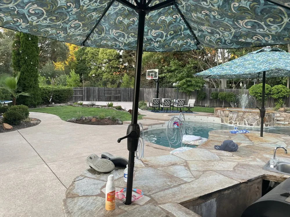 Slide of Hernandez Construction