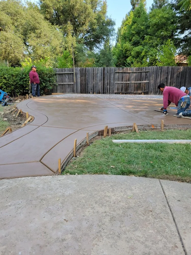 Slide of Hernandez Construction