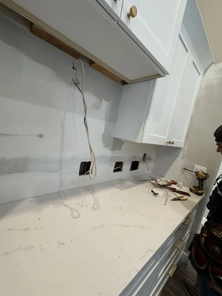 Slide of Hernandez Contracting