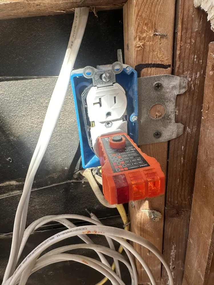 Slide of Hernandez Contracting