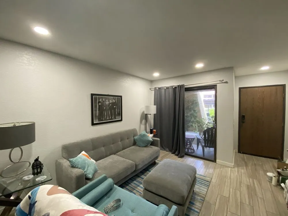 Slide of Hernandez Electric