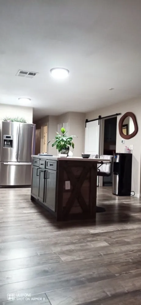 Slide of Hernandez Electric