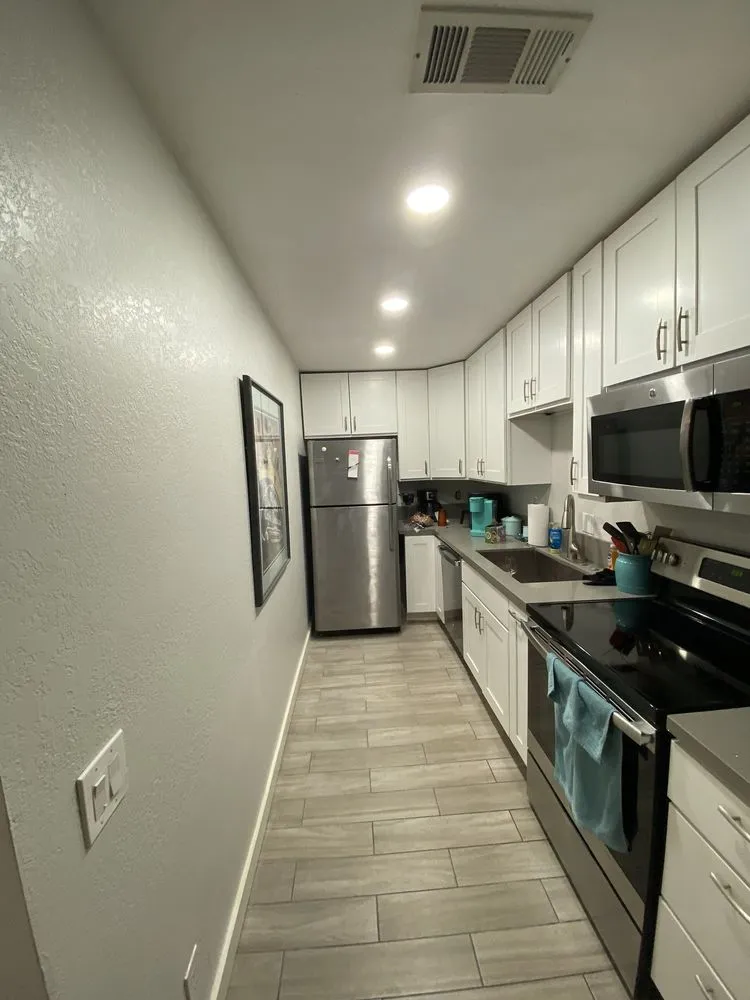 Slide of Hernandez Electric