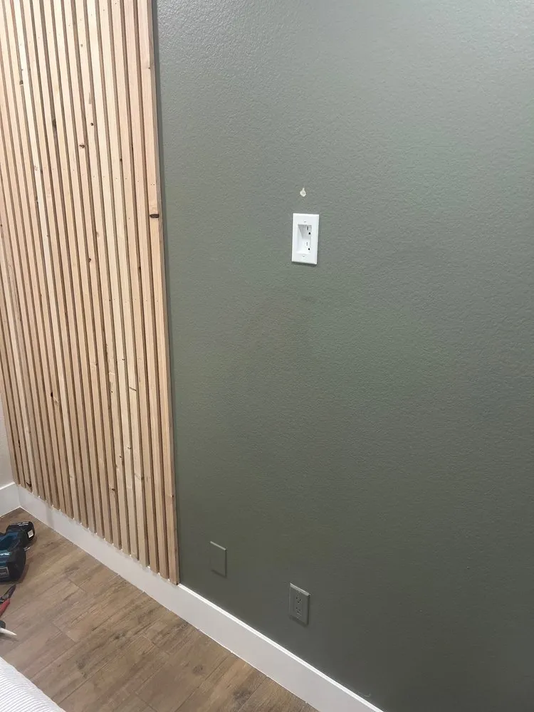 Slide of Hernandez Electric