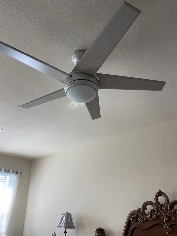 Slide of Hernandez Electric Services