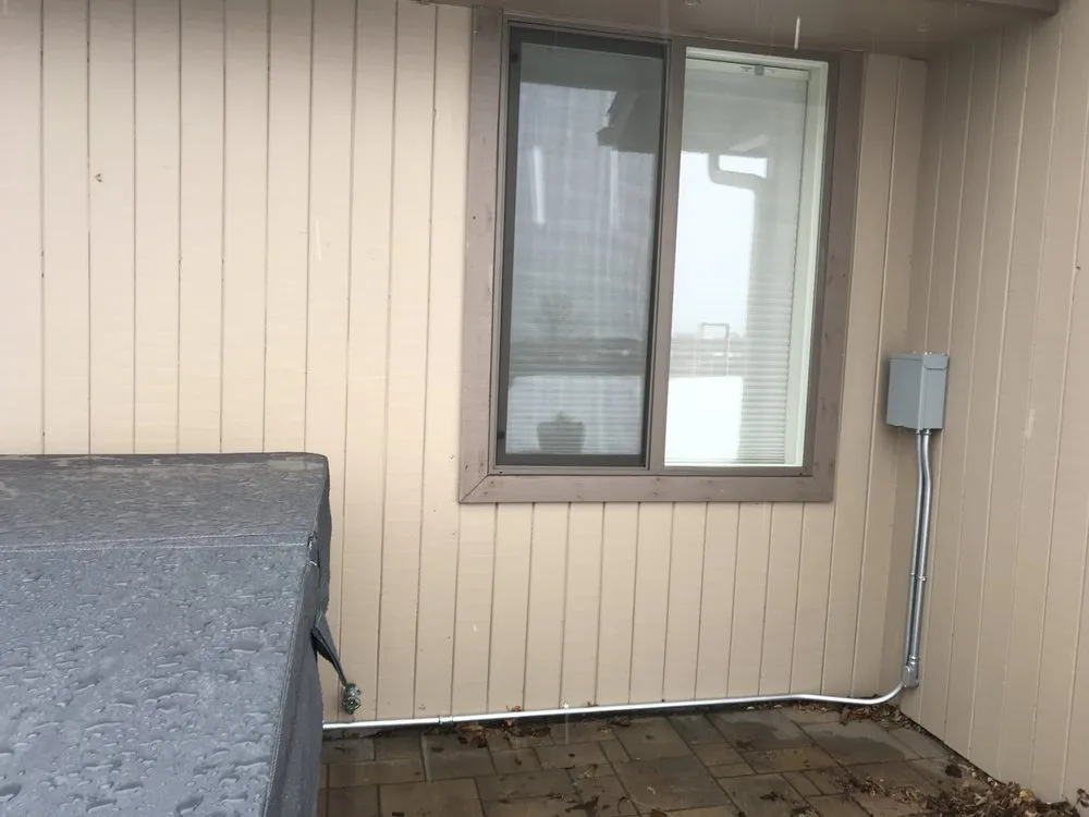 Slide of Hernandez Electric