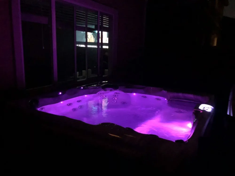 Slide of Hernandez Electric