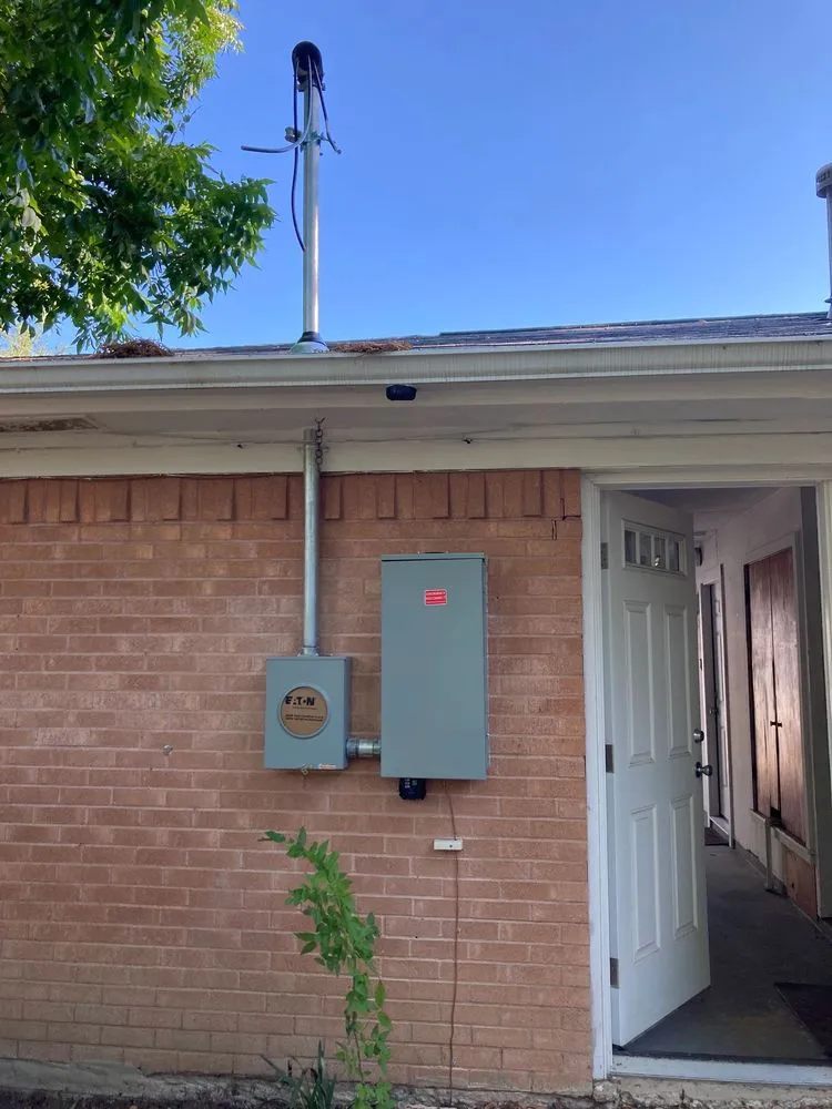 Slide of Hernandez Electrical Services