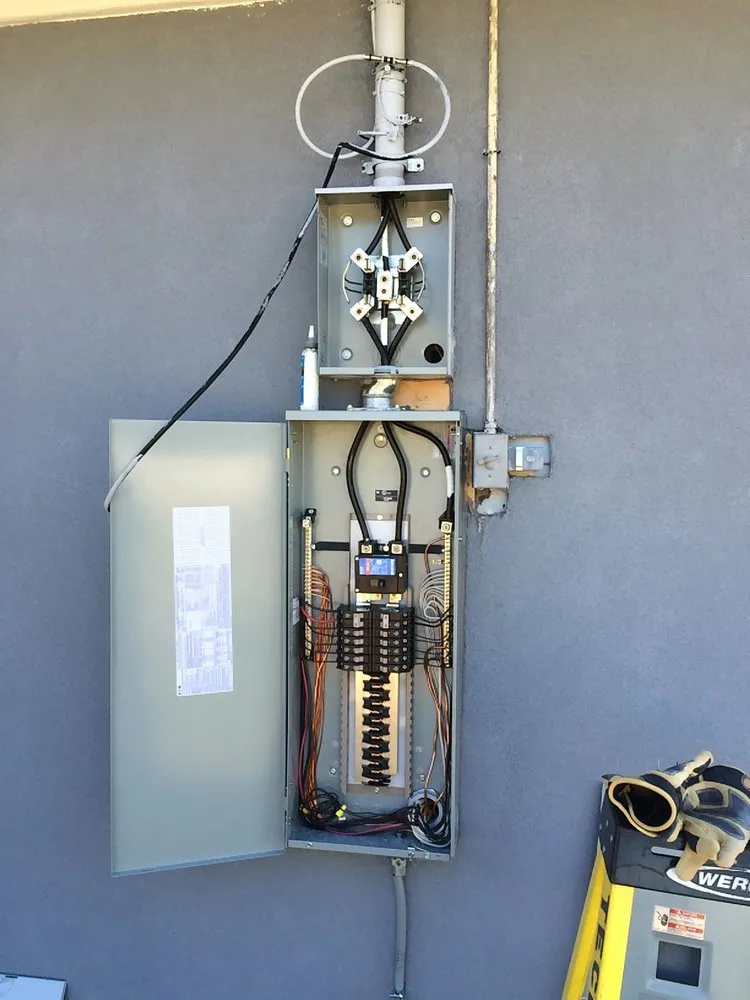 Slide of Hernandez Electrical Services