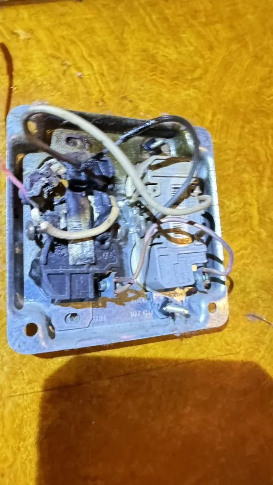 Slide of Hernandez Electrical Services