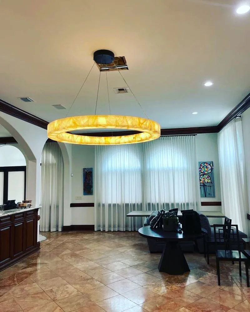 Slide of Hernandez Handy Hand