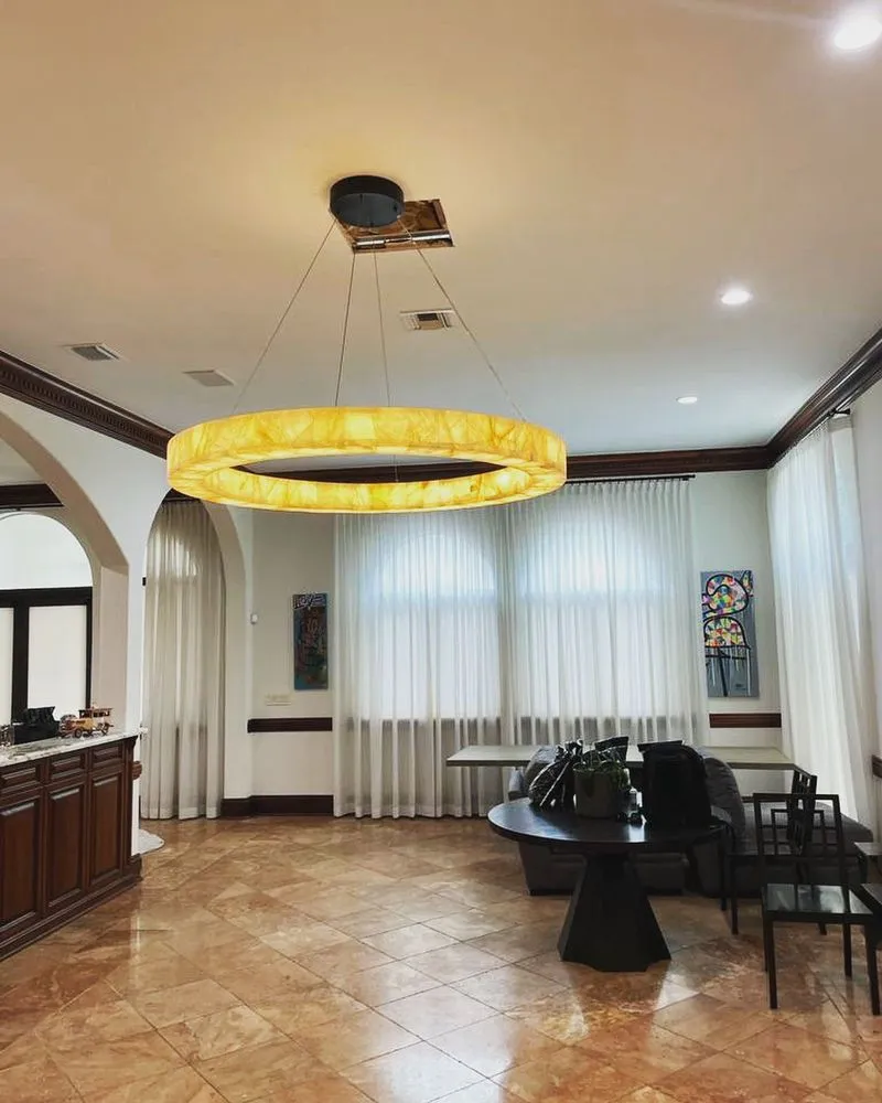 Slide of Hernandez Handy Hand