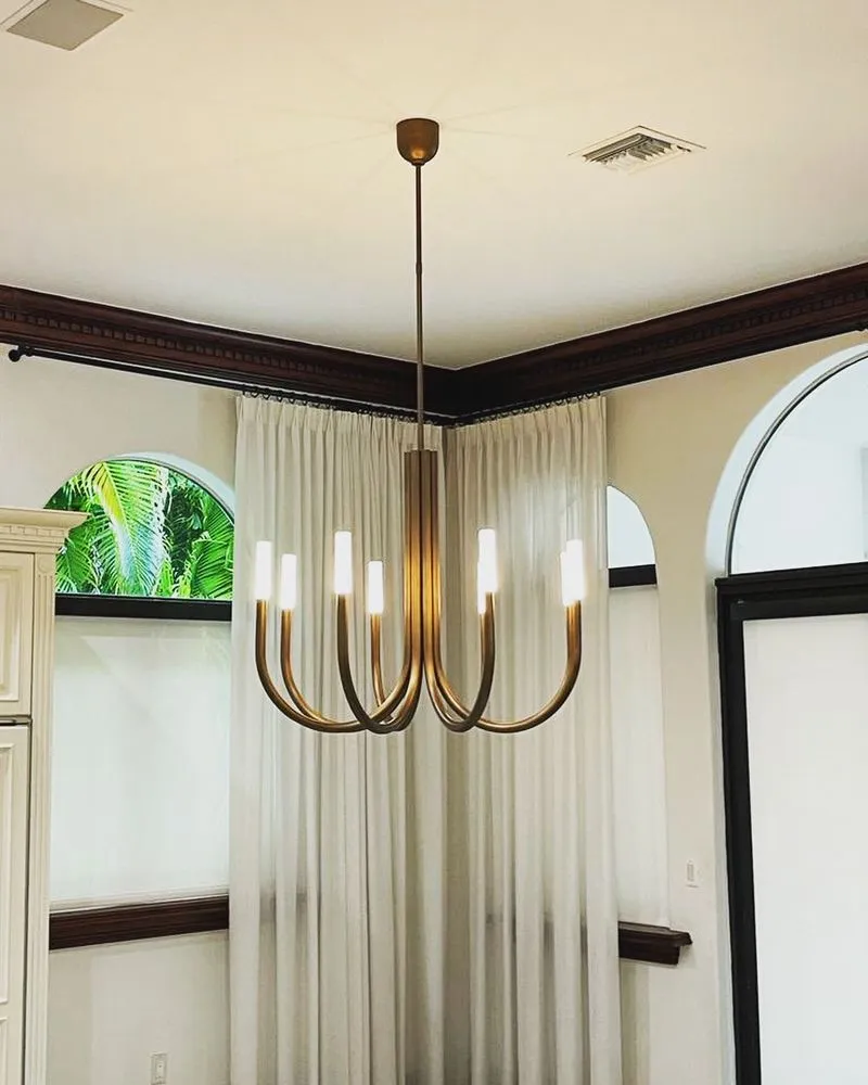 Slide of Hernandez Handy Hand