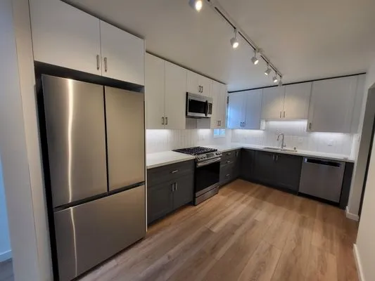 Hernandez Handyman Logo