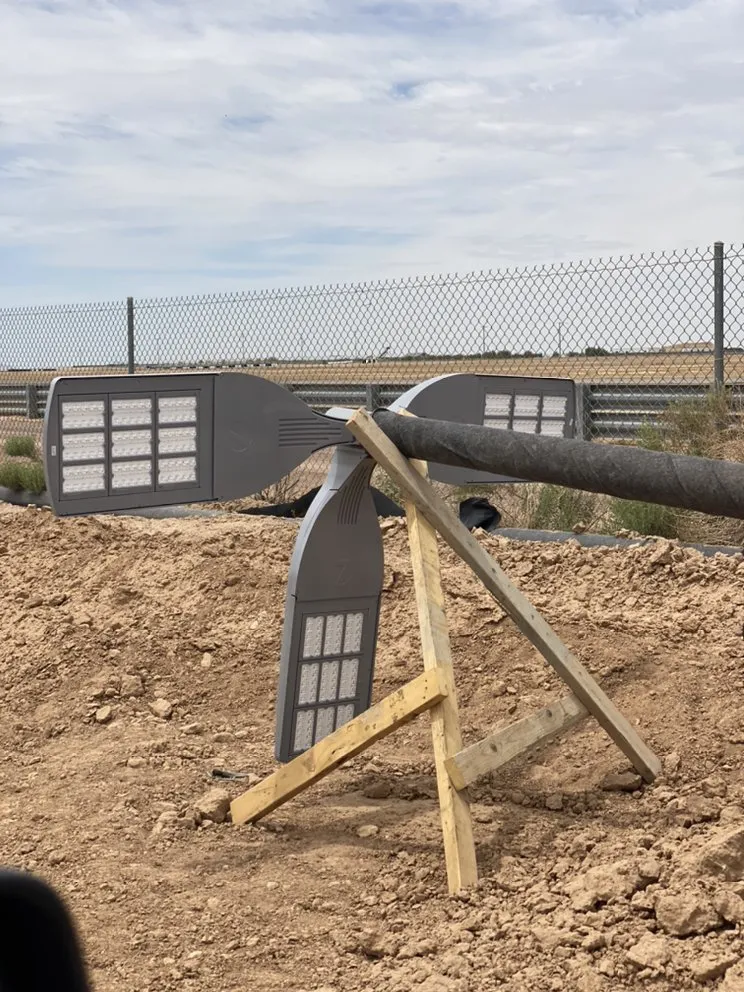 Slide of Hernández Electric