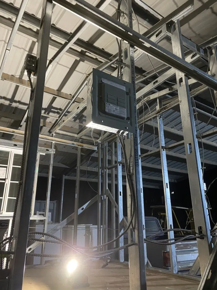 Slide of Hernández Electric