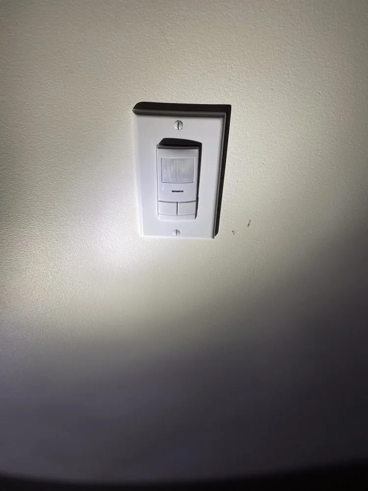 Slide of Hernández Electric