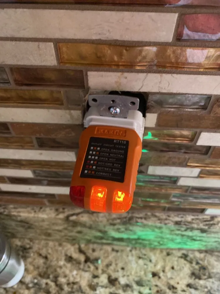 Certified lighting installation service in , - Hernández Electric