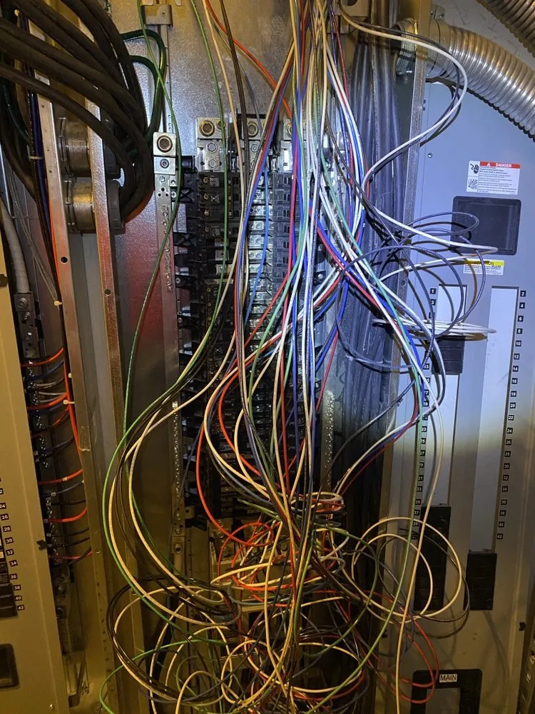 Slide of Hernández Electric