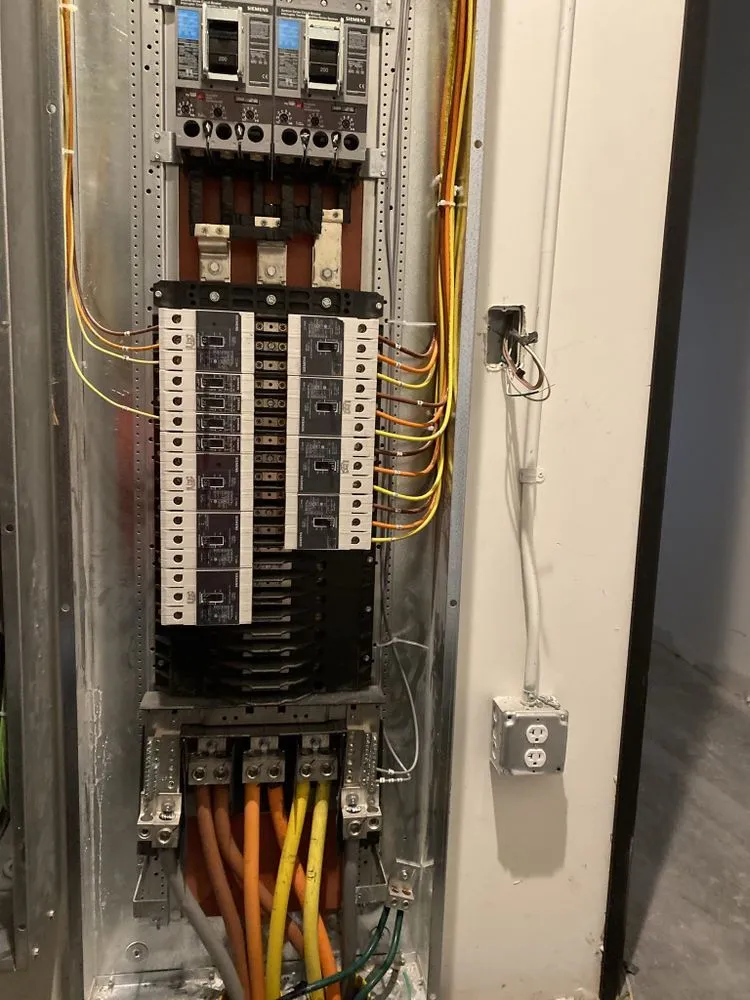 Slide of Hernández Electric