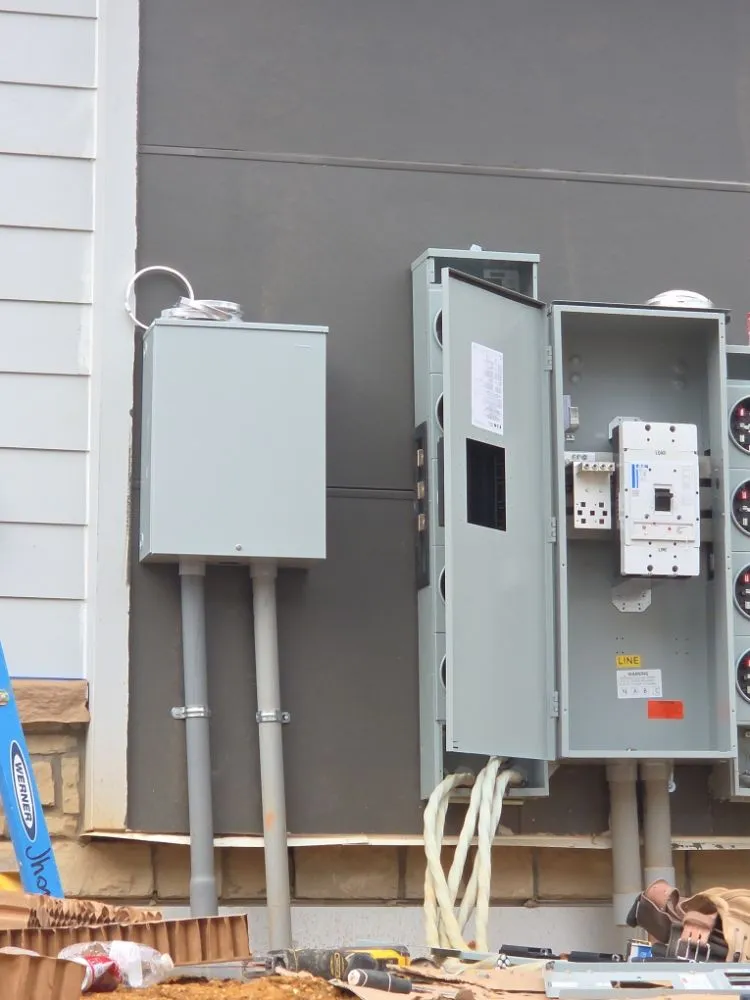Affordable electrician providing electrical repair in Ooltewah, TN - Hero's Electric