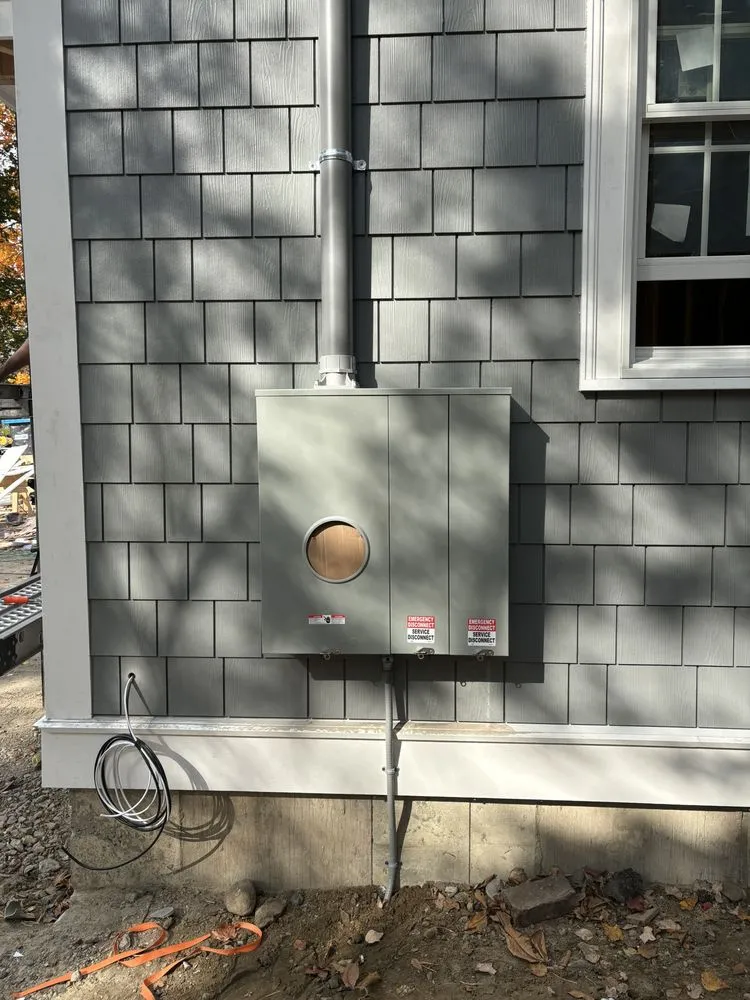 Slide of Herrera Electric