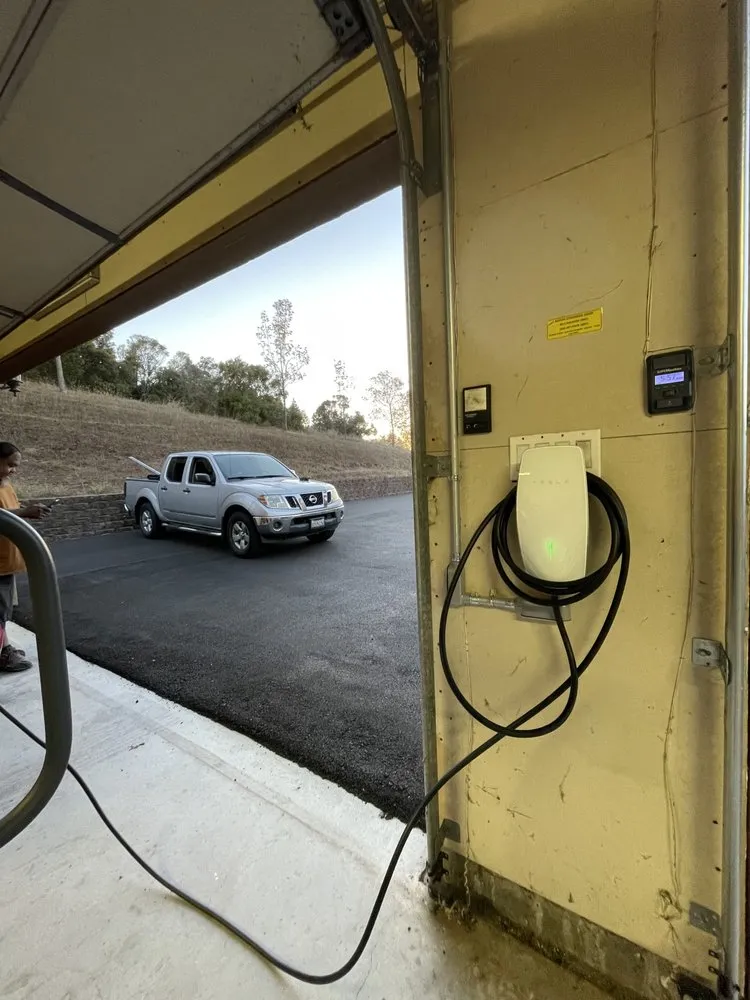 Slide of Hertz Electric