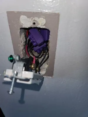 Hess & Sons Electric Logo