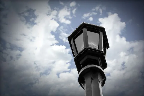 Hewitt Young Electric Logo