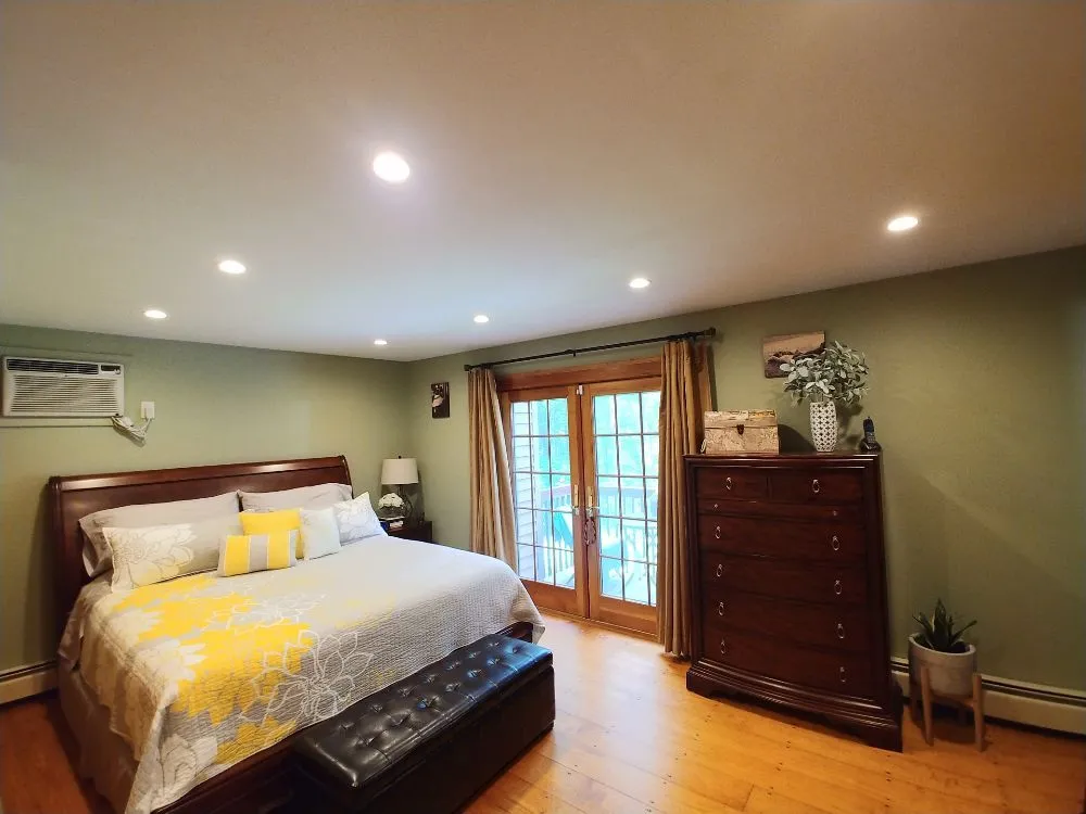 Slide of HG Electric