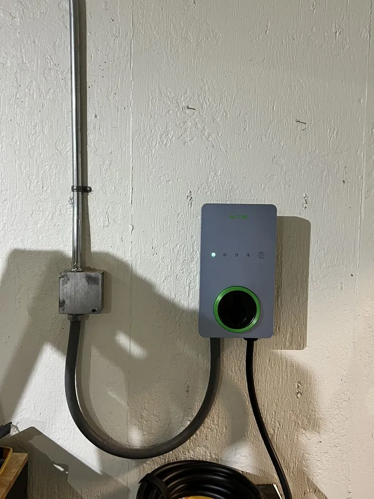 Slide of H&H Electrical Services