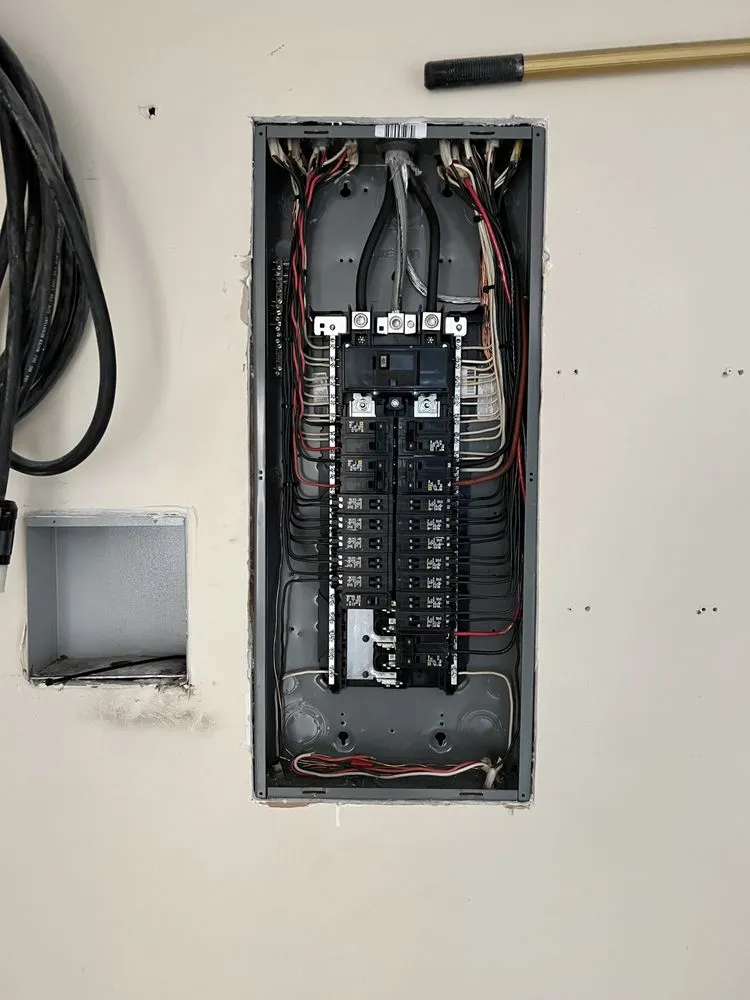 Slide of H&H Electrical Services