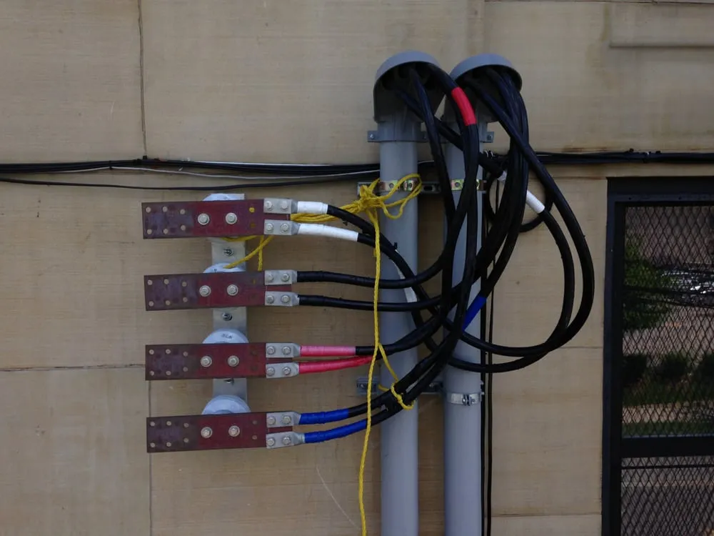 Slide of H&H HVAC Contractor