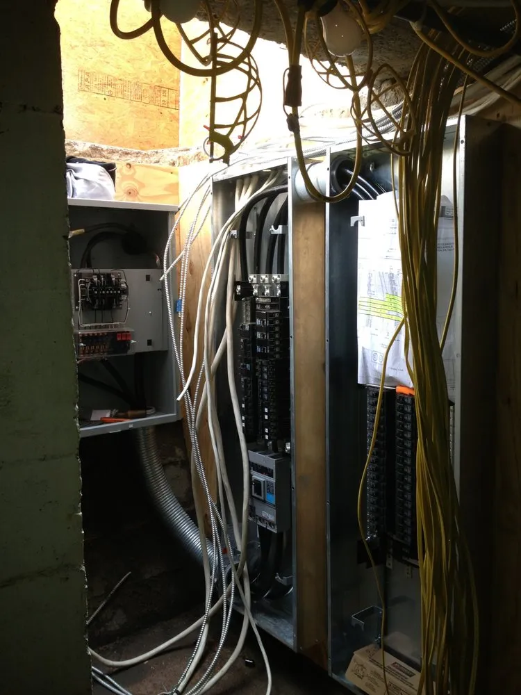 Slide of H&H HVAC Contractor