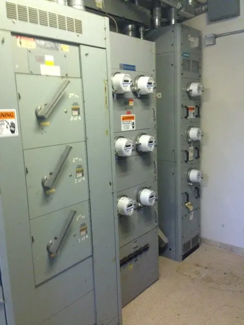 Slide of H&H Lighting & Electrical Services